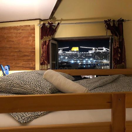 Pequeno Hostel Лиссабон Экстерьер фото